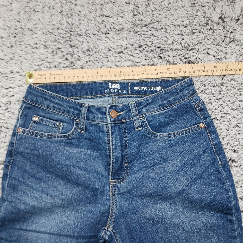 Lee Riders Mid Rise Straight Leg Jeans Women's size 8. Blue. - Picture 3 of 8